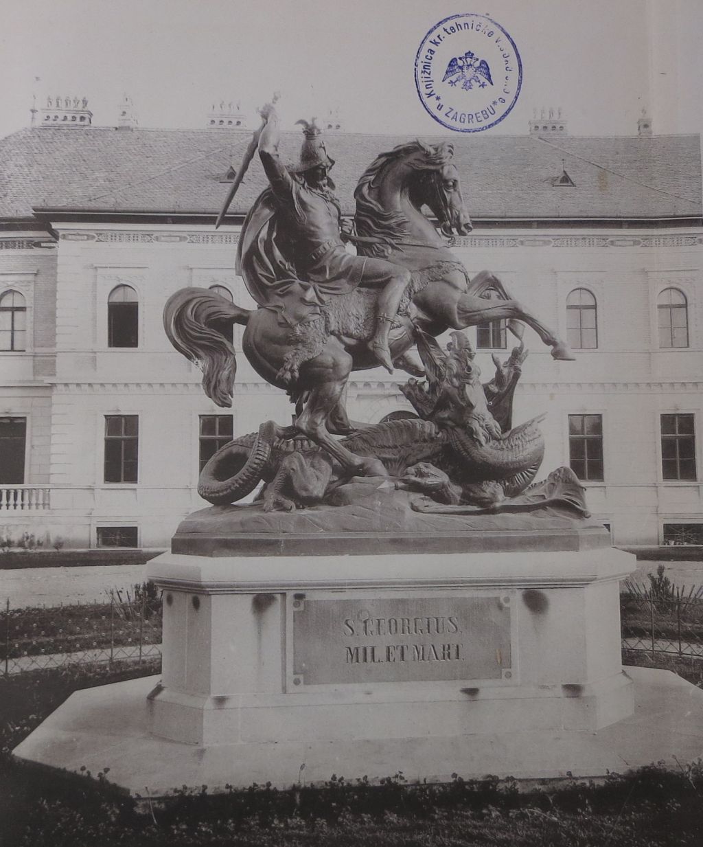 Spomenik 'Sv. Juraj ubija zmaja', rad kipara Antona Dominika Fernkorna, Akademički trg (današnja HAZU, Strossmayerov trg) oko 1884. godine